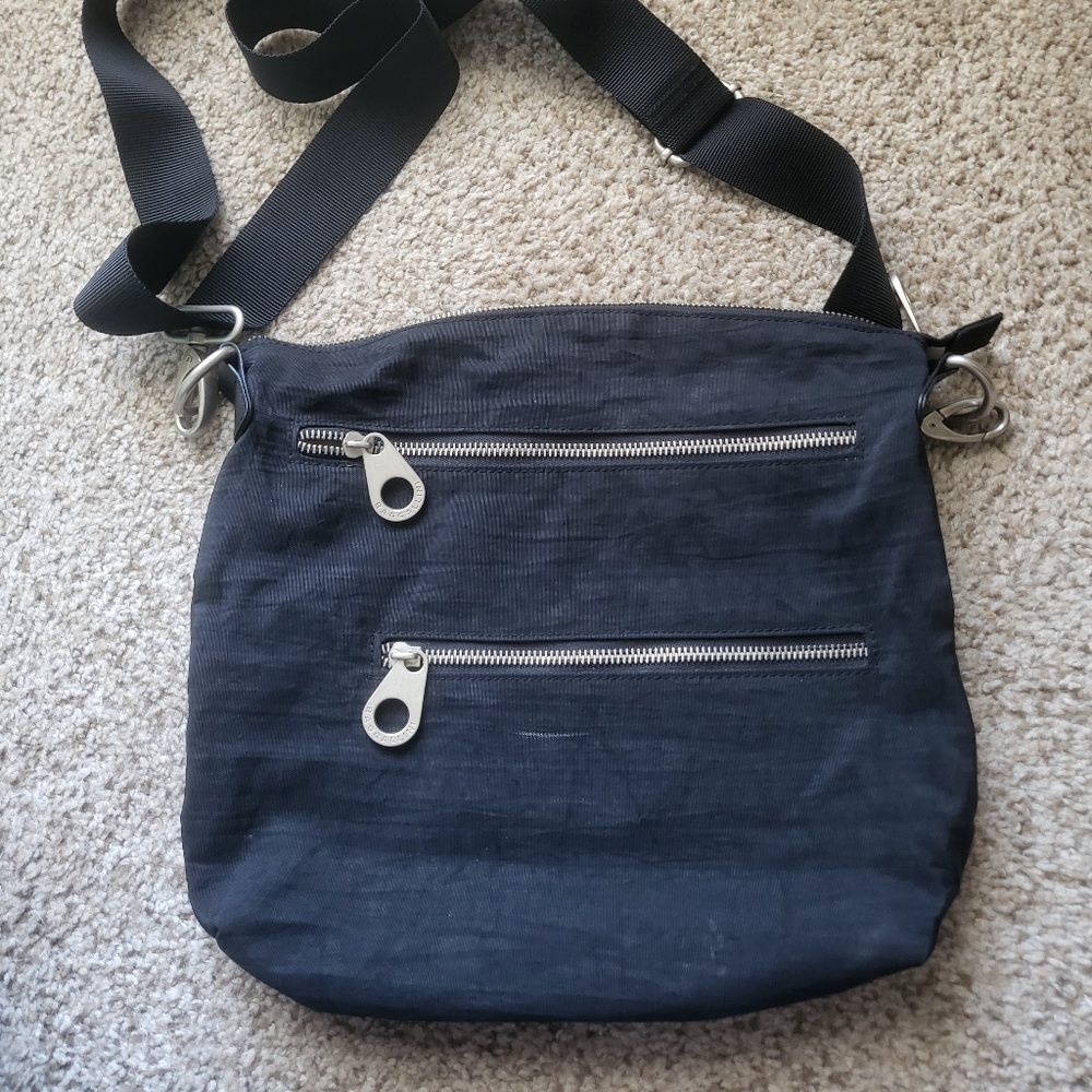 Black Baggalini Crossbody